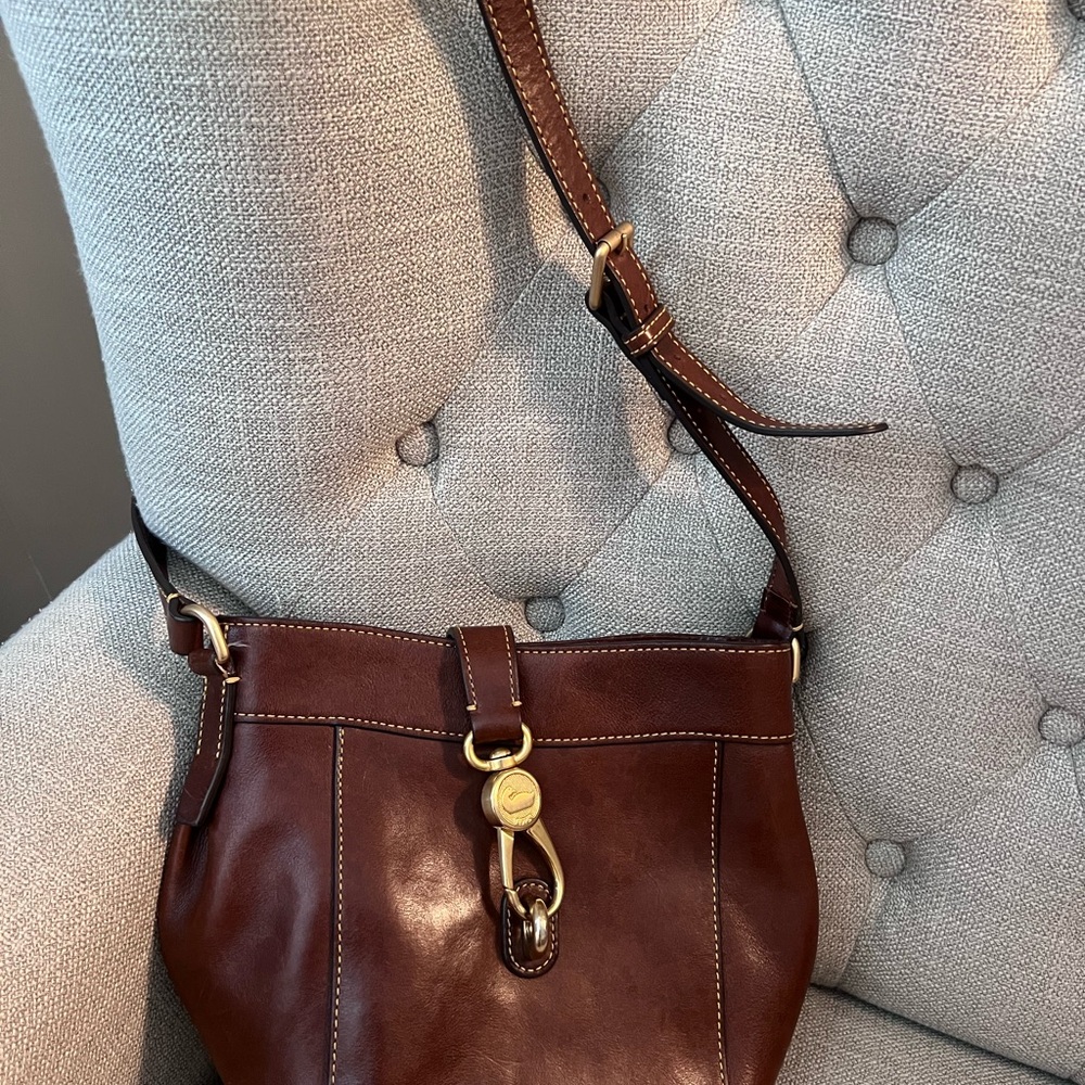 Dooney & Bourke Florentine crossbody bucket bag - Picture 6 of 7